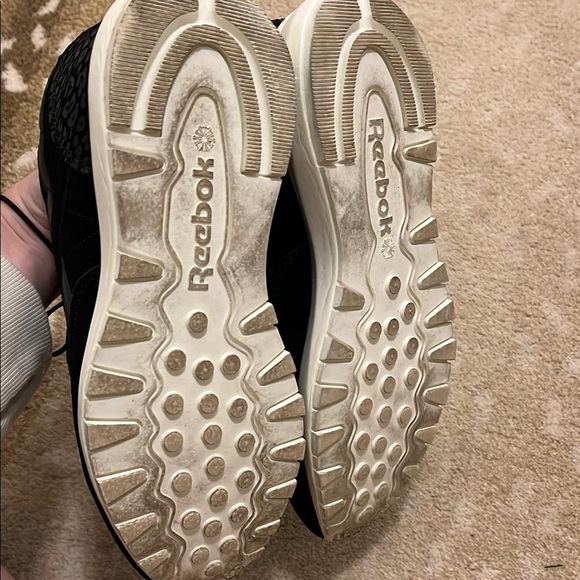 Reebok Classic Leather Sneakers - Picture 5 of 7